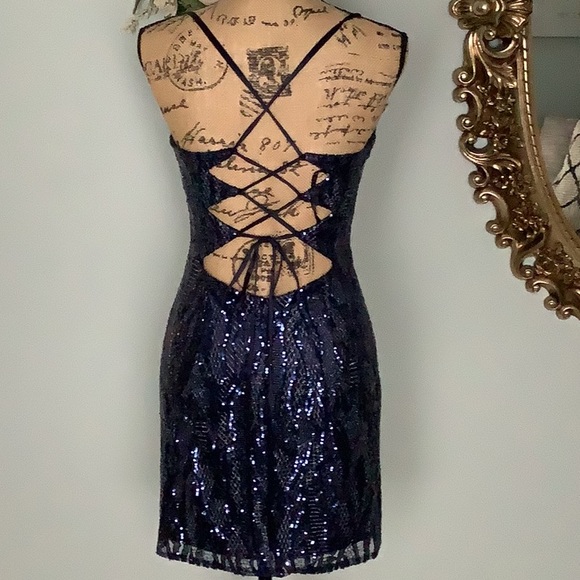 SPLASH Navy Blue Sequins Prom Formal Dress Size 8 - Picture 4 of 11